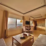Dom wakacyjny Janos Seaview House *