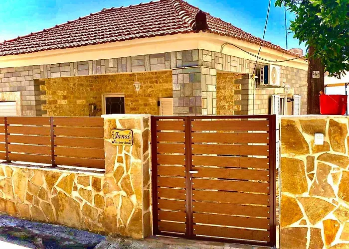 Janos Seaview House